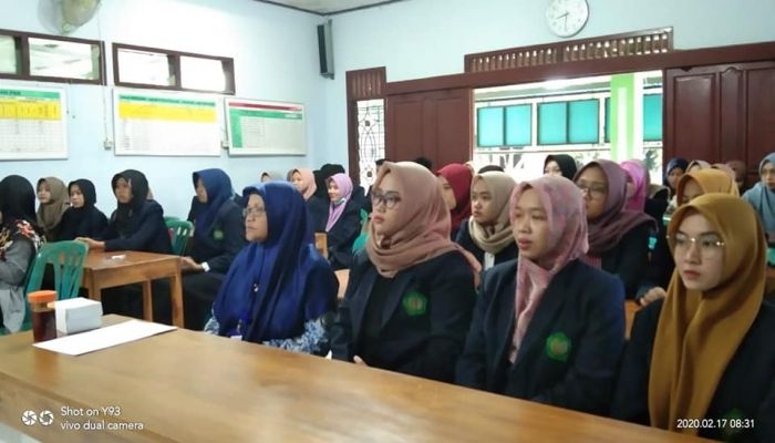 Penerimaan Mahasiswa KKN STIKES Muhammadiyah Gombong Prodi Farmasi. 03